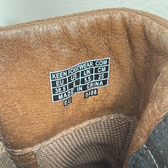 Keen Leather and Suede Bungee Boot Size 8 - Picture 10 of 14